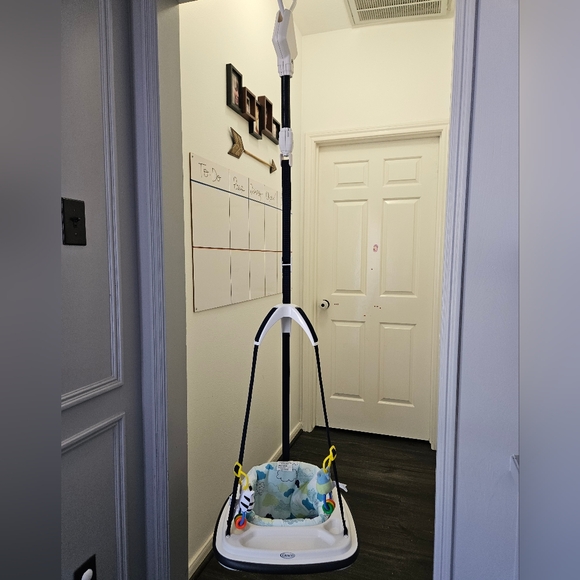 Graco Bumper Jumper doorway baby bouncer In Stratus - Picture 5 of 8